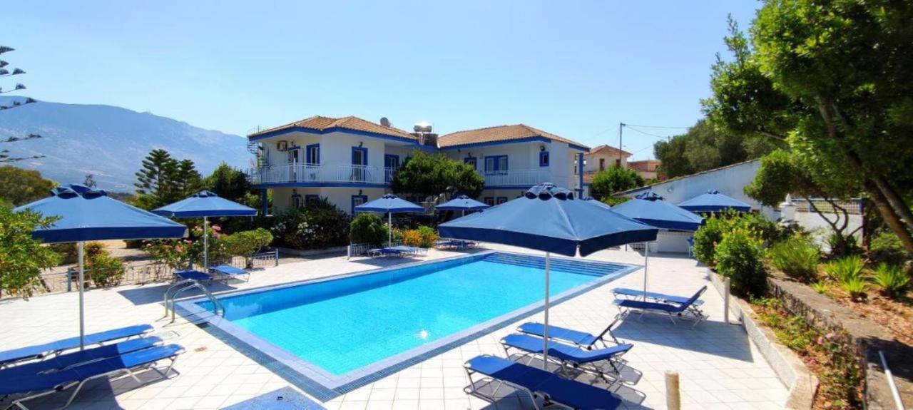 Blue White Apartments - Kefallonia Poolside Retreats Spartia  Exterior foto