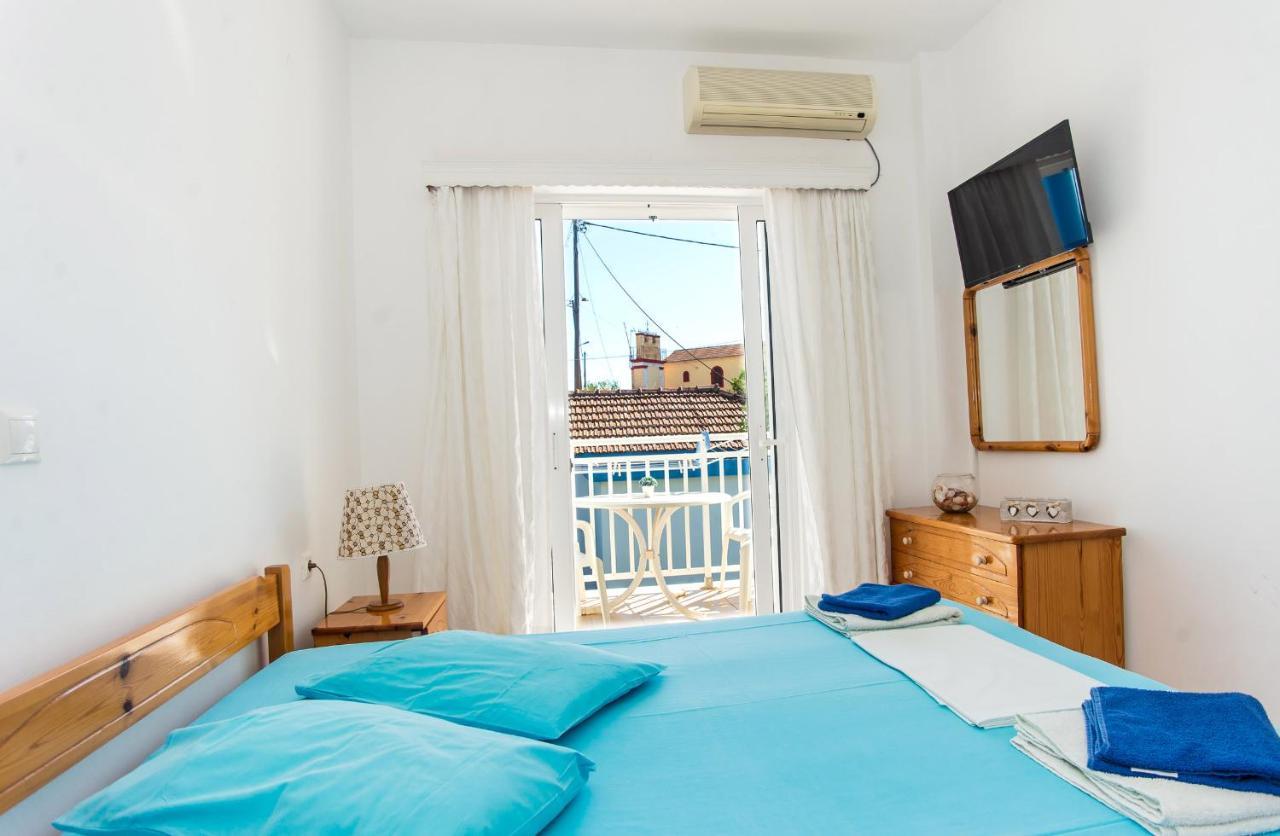 Blue White Apartments - Kefallonia Poolside Retreats Spartia  Exterior foto