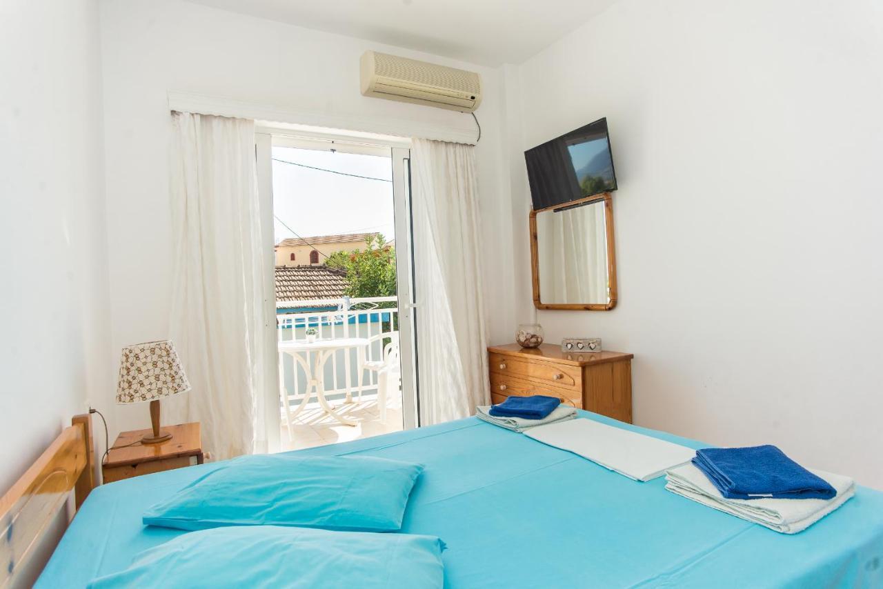 Blue White Apartments - Kefallonia Poolside Retreats Spartia  Exterior foto