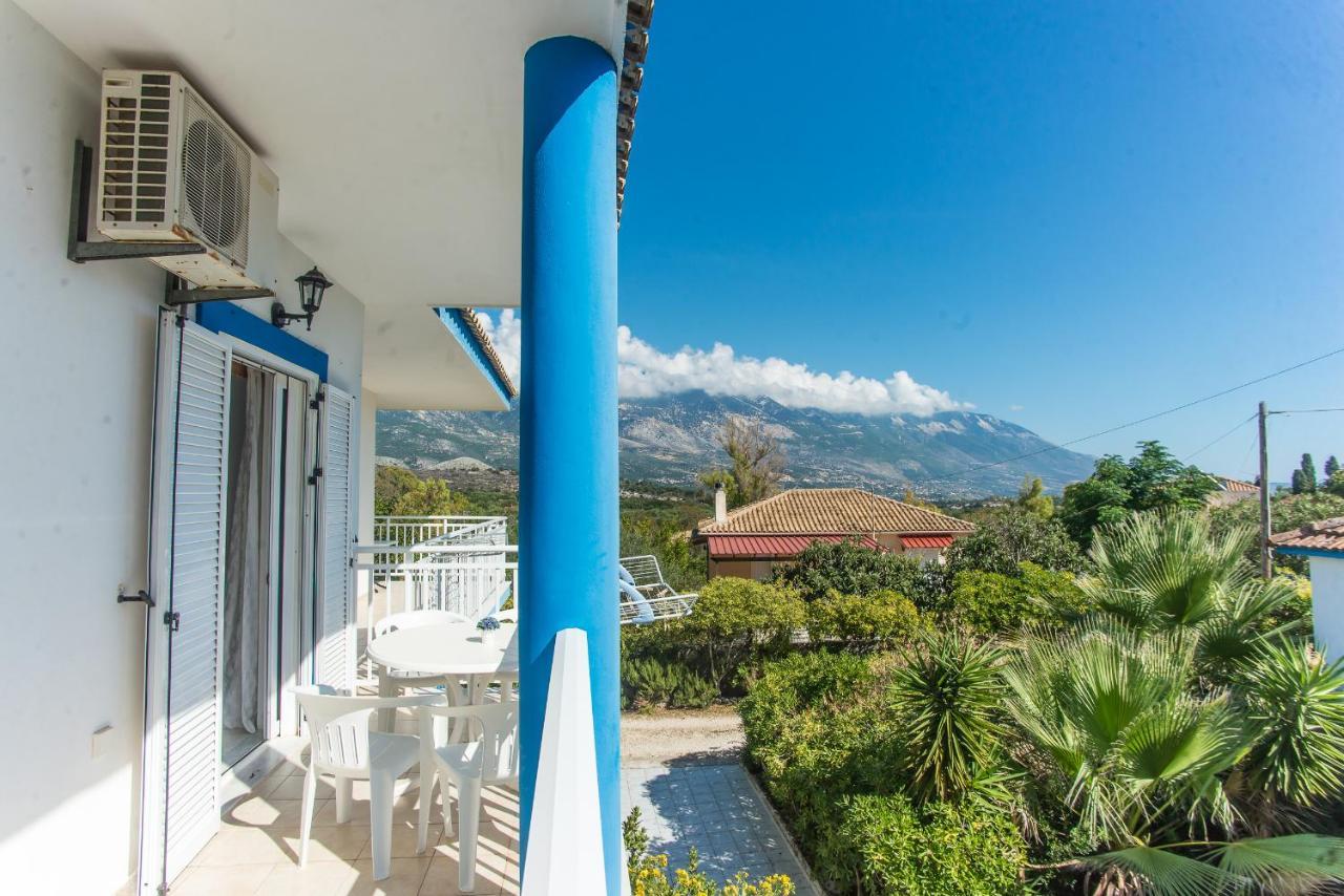 Blue White Apartments - Kefallonia Poolside Retreats Spartia  Exterior foto